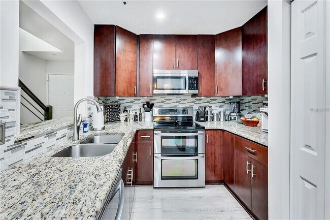 Building Photo - 563 Northbridge Dr