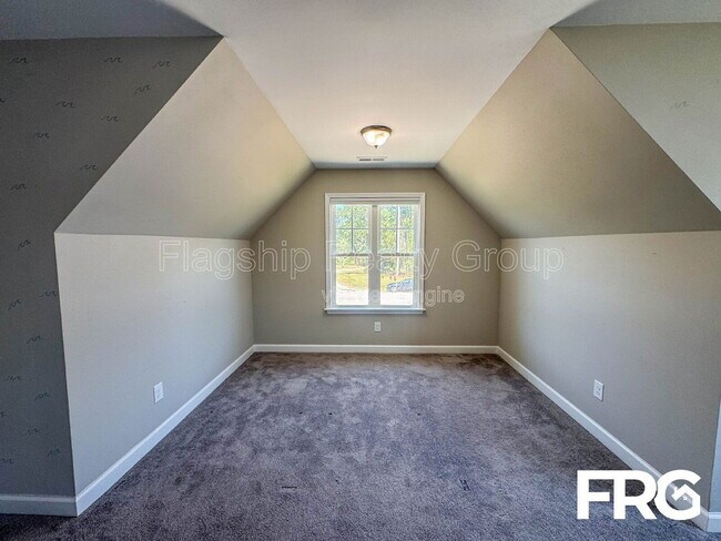 Building Photo - 208 Coffman Dr