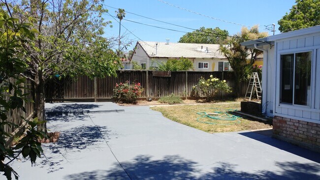 Building Photo - AMAZING Updated 3 Bedroom/2 Bath Home in Good School Area! - BERRYESSA