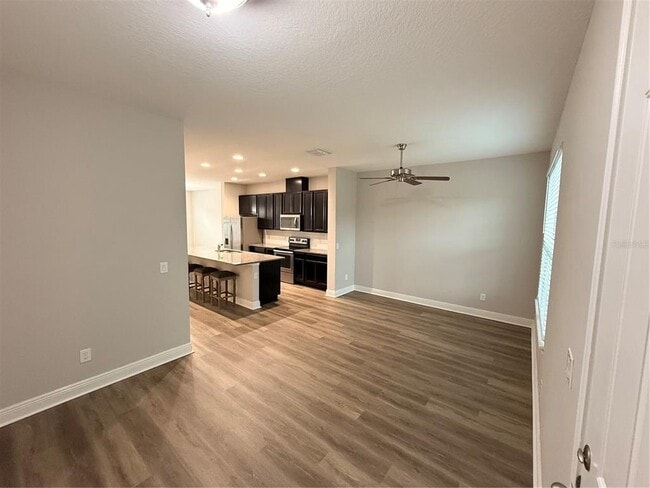 Building Photo - 15465 Honeybell Dr