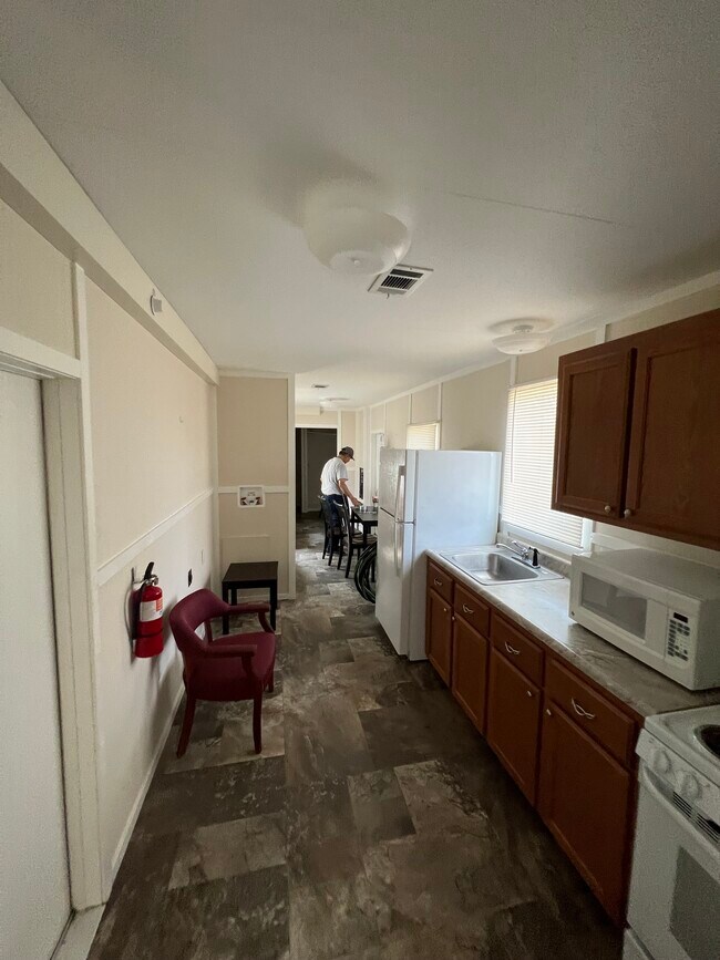 Building Photo - 5344 Maverick Ln