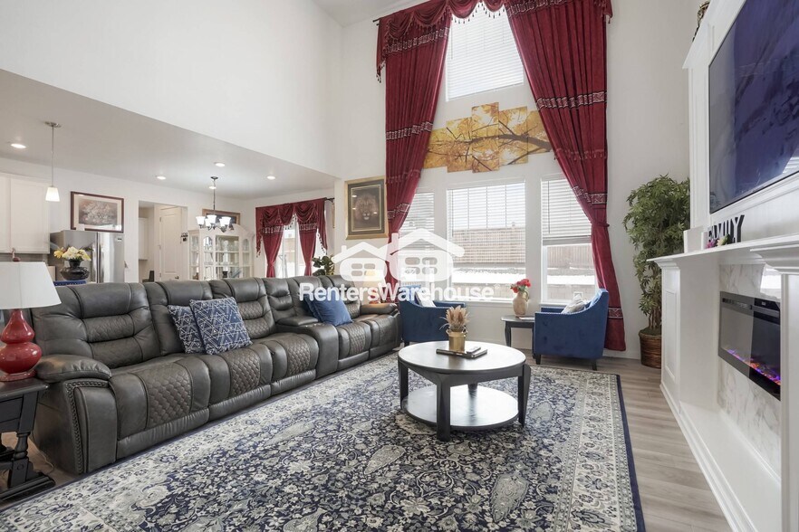 Building Photo - 961 S De Gaulle Ct