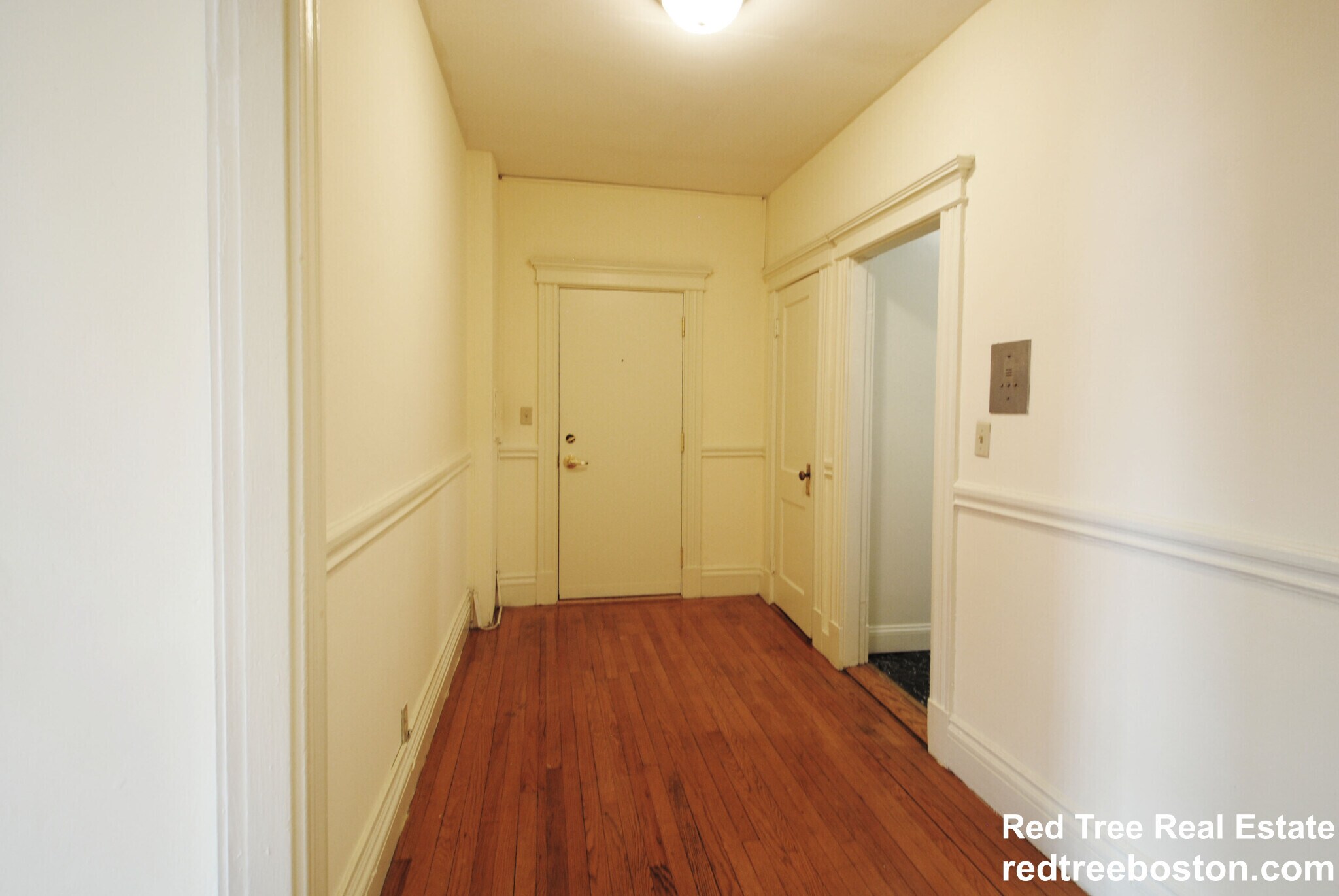 Building Photo - 19 Queensberry St