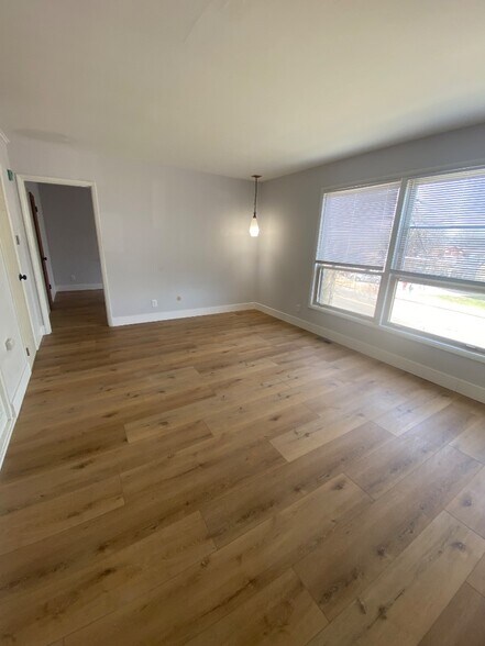 Building Photo - 3741E Morganford