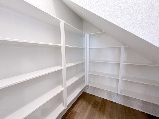 Building Photo - 6007 Churchill Spgs Ln