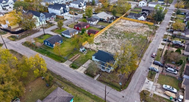 Building Photo - 4602 Ward St