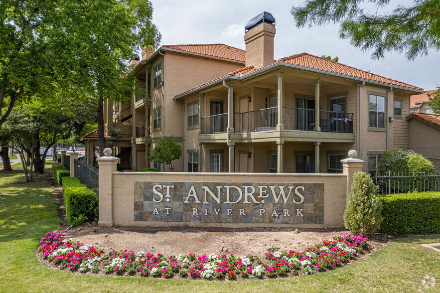 Primary Photo - St. Andrews at River Park Apartments