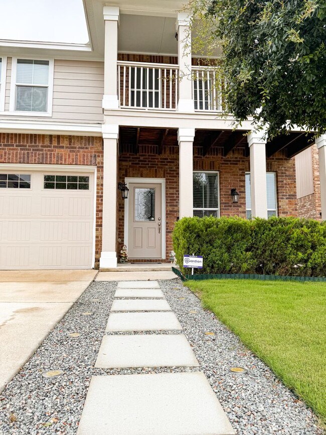 Building Photo - 9503 Adeel Dr