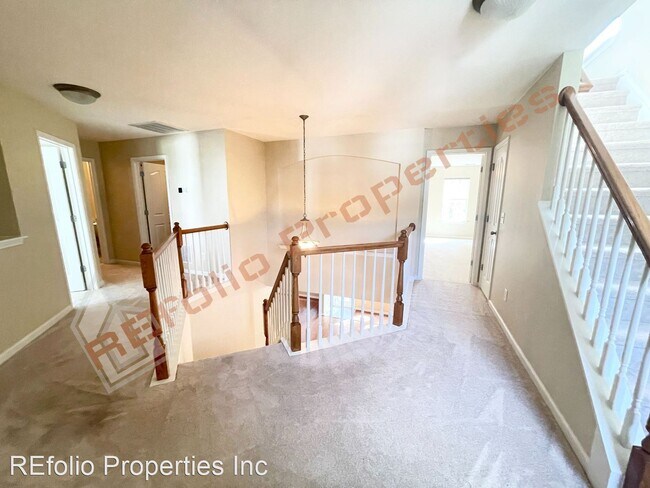 Building Photo - 3 br, 2.5 bath House - 106 Courts Garden Way