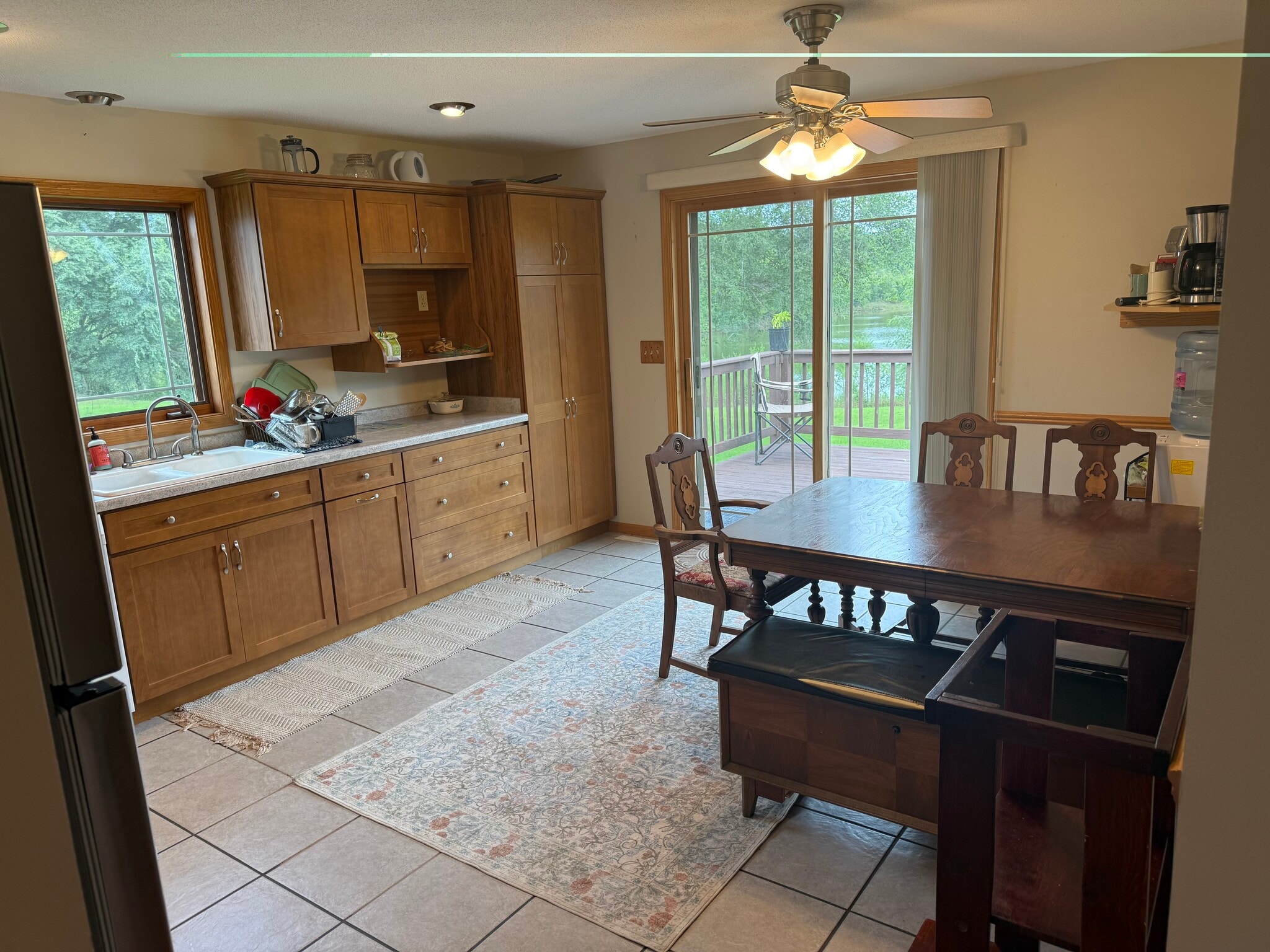 Kitchen - 103 Sand Lake Ct