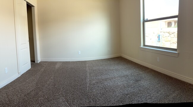 Building Photo - 3716 Almond Beach Dr