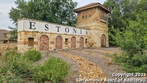Building Photo - 8406 Loska Grn