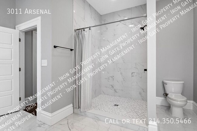 Building Photo - 3011 Arsenal-