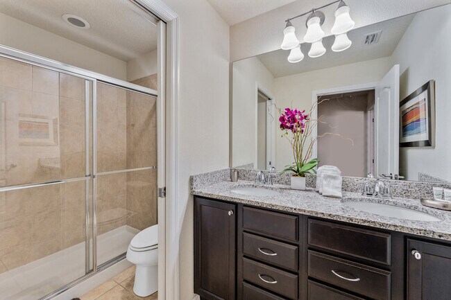 Building Photo - 8845 Rhodes St