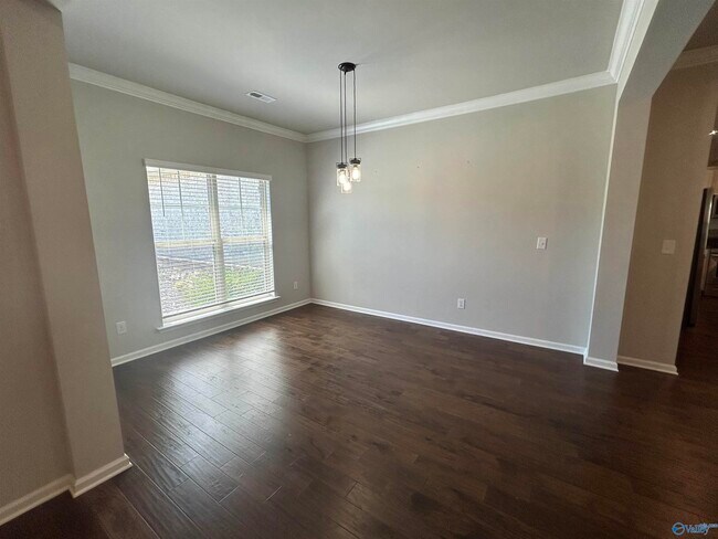 Building Photo - 7040 Regency Ln SE