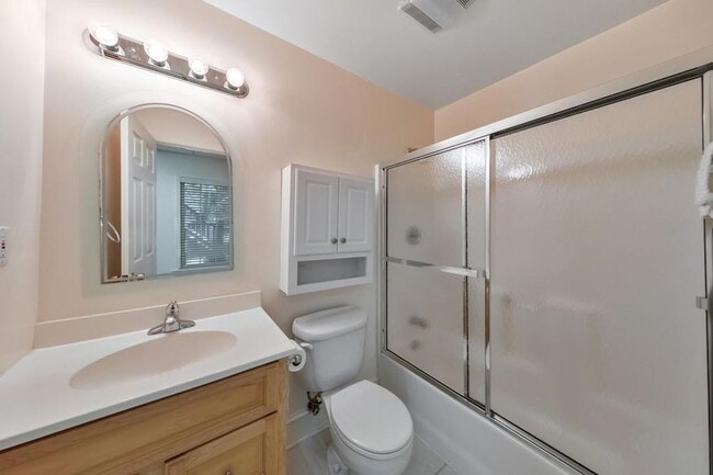 Building Photo - 5321 Edgerton Dr