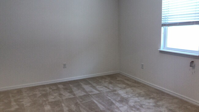Building Photo - 5 Bed!! Windermere!! Large game room!!