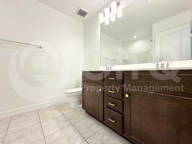 Building Photo - 11524 S 53rd Ave