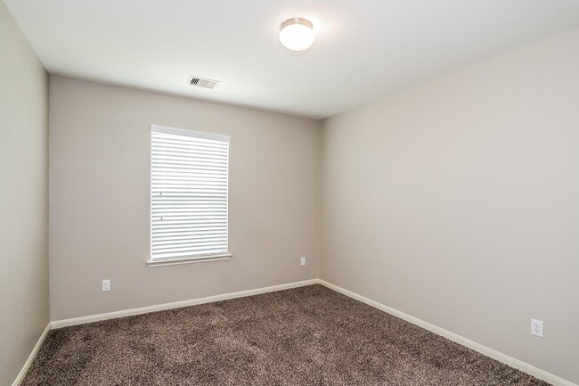 Building Photo - 21819 Octavia Way