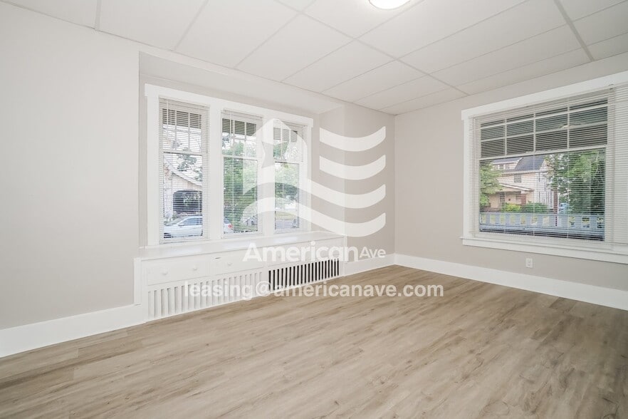 Building Photo - 1216 Dueber Ave SW