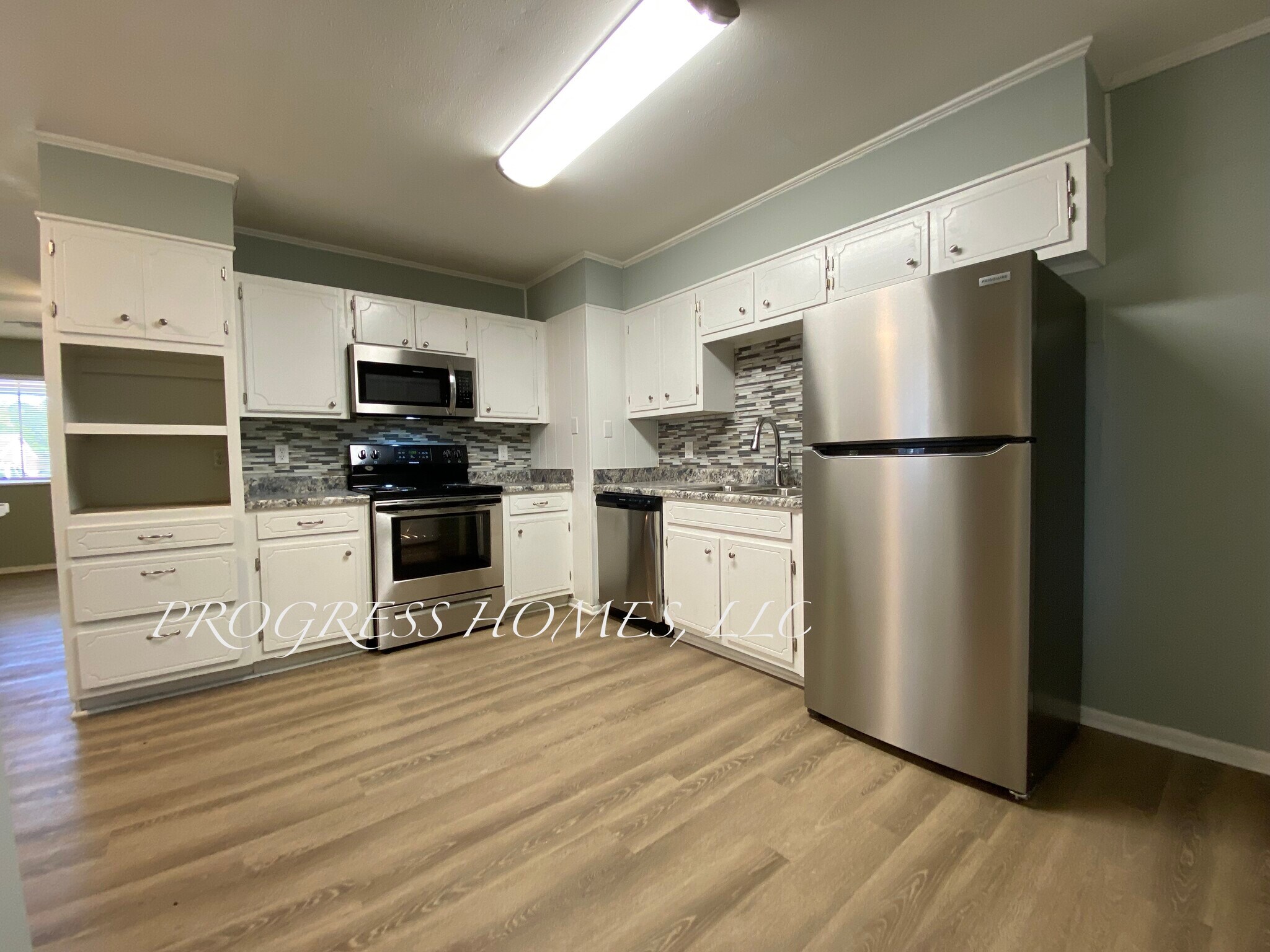 Building Photo - 1003 8th Ave SW