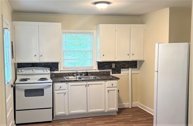 Building Photo - Renovated 3 Bedroom Home in Rock Hill
