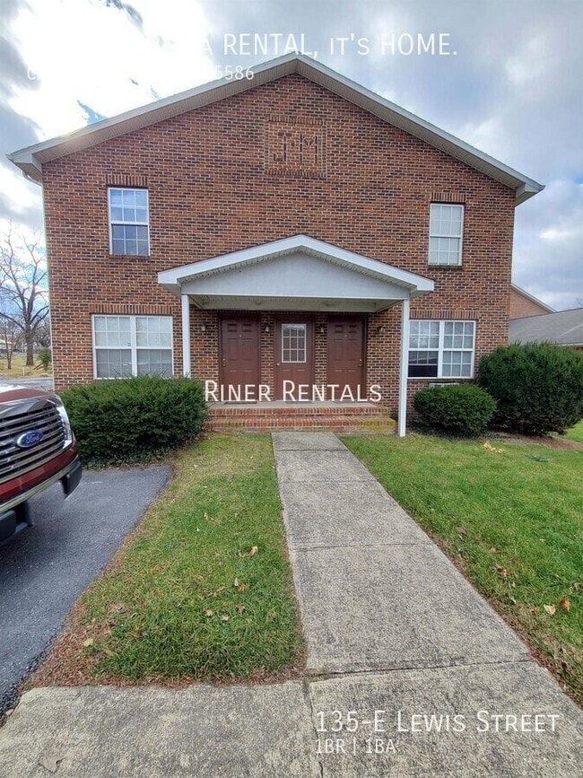Building Photo - 135-E Lewis Street-