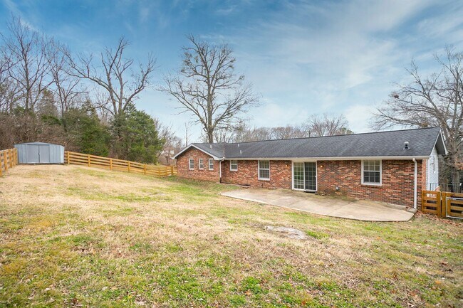 Building Photo - 610 Ashley Ct