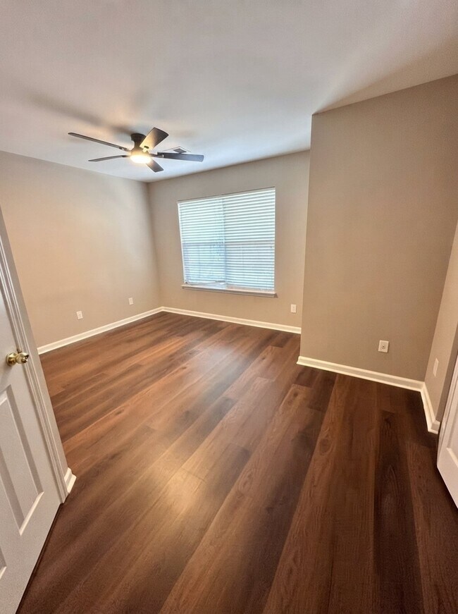 Building Photo - 1245 Liberty Bell Ct