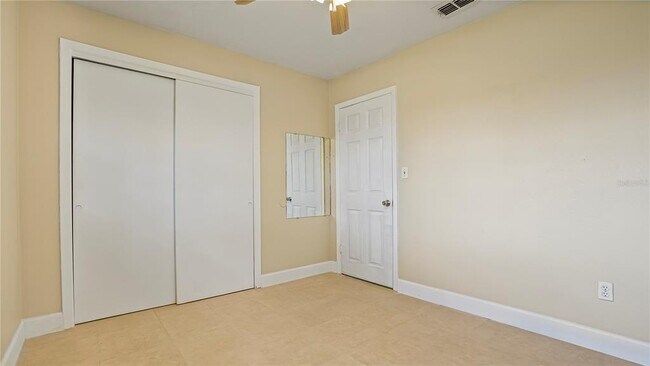 Building Photo - 5717 Lawndale Rd