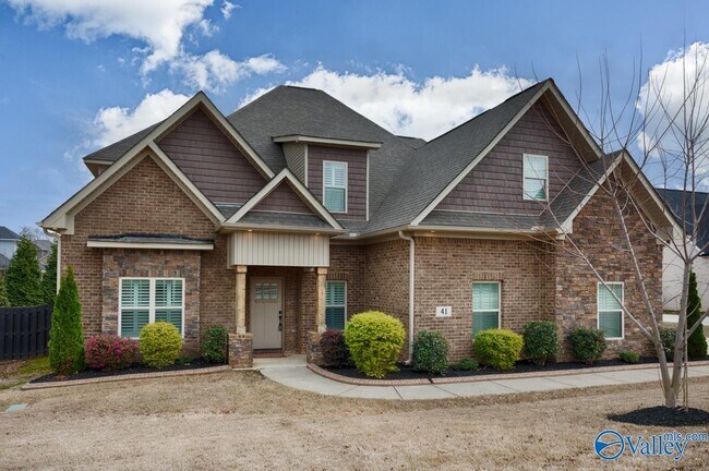 Building Photo - 41 Green Creek Rd