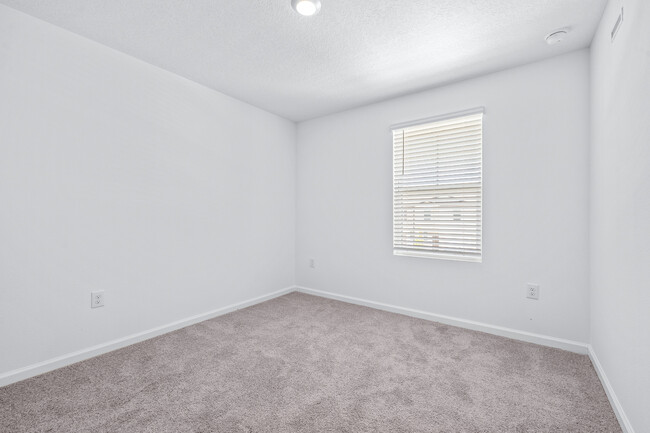Building Photo - 3281 Vesara Dr