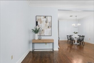 Building Photo - 7962 Wrenwood Blvd