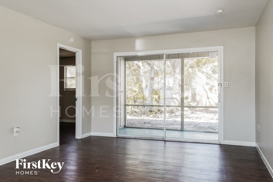 Building Photo - 3532 Brink Cir