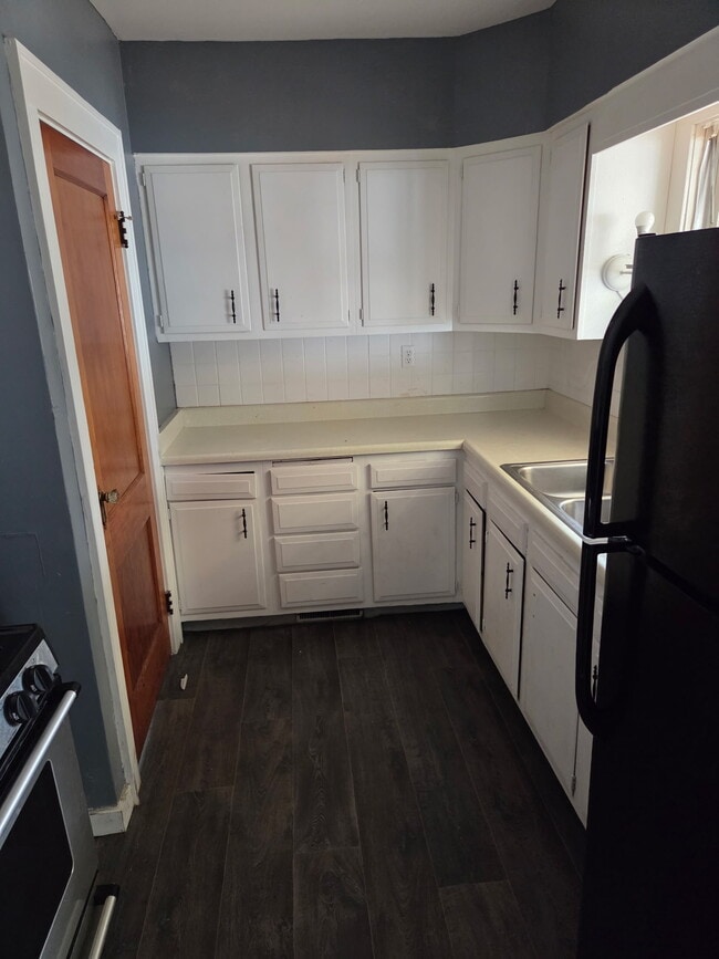 Building Photo - 1210 W Mac Queen Ave