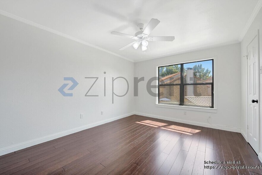 Building Photo - 14800 Enterprise Dr