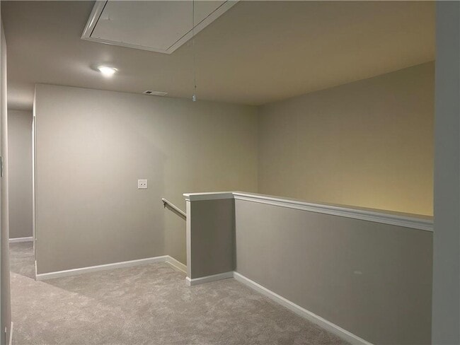 Building Photo - 205 Ridge Valley Dr