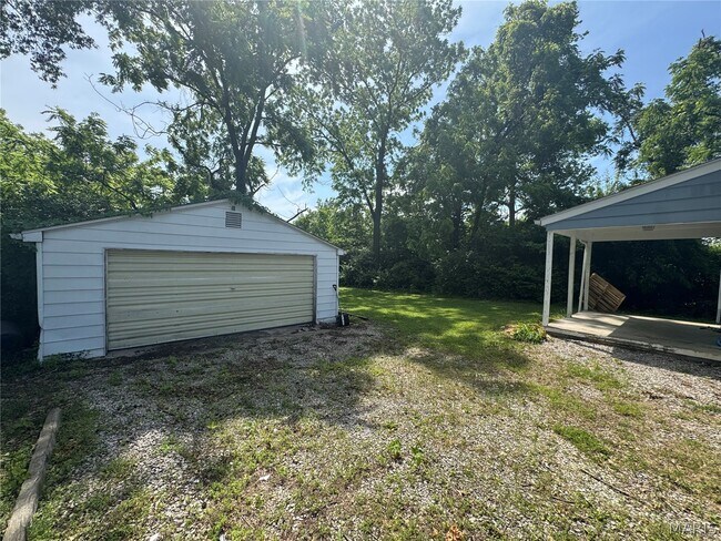 Building Photo - 1107 Bristow St