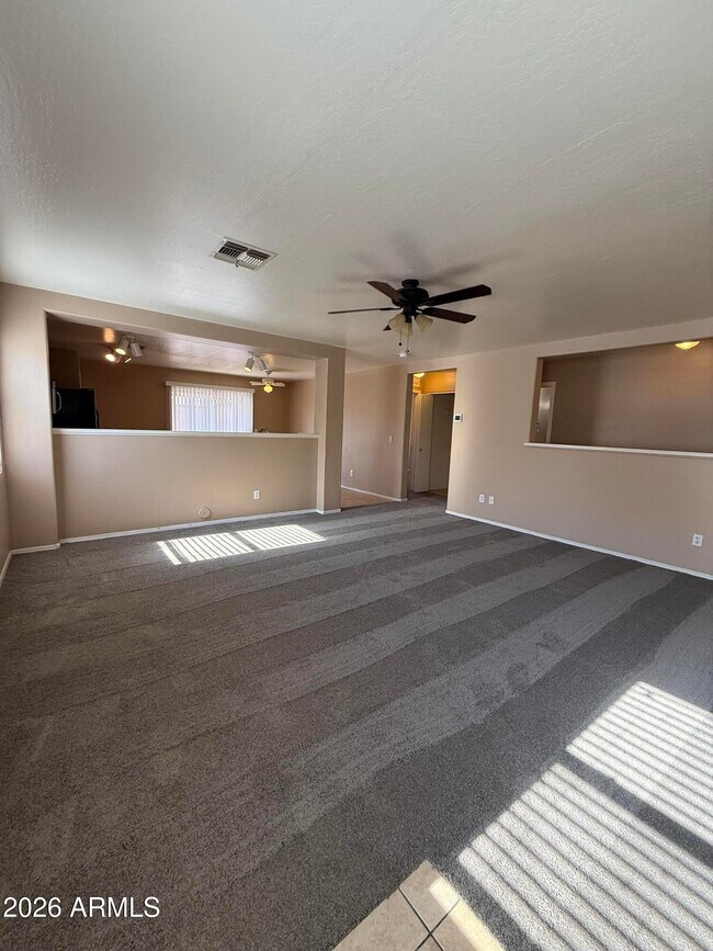 Building Photo - 12622 W Corrine Dr