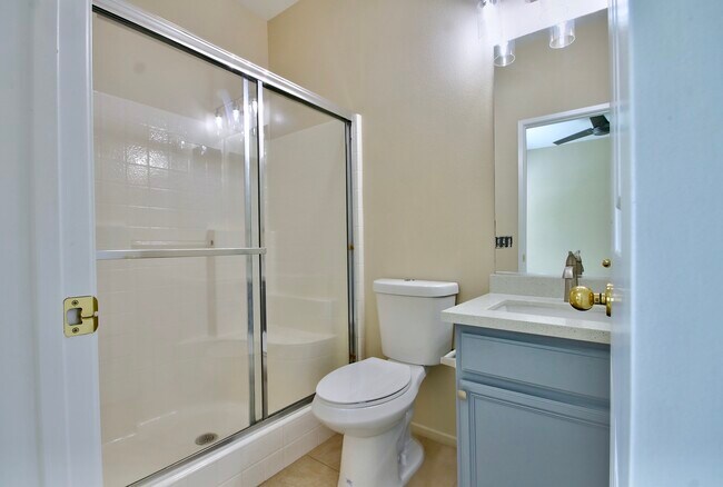 Inside Master Bathroom - 26426 Arboretum Way