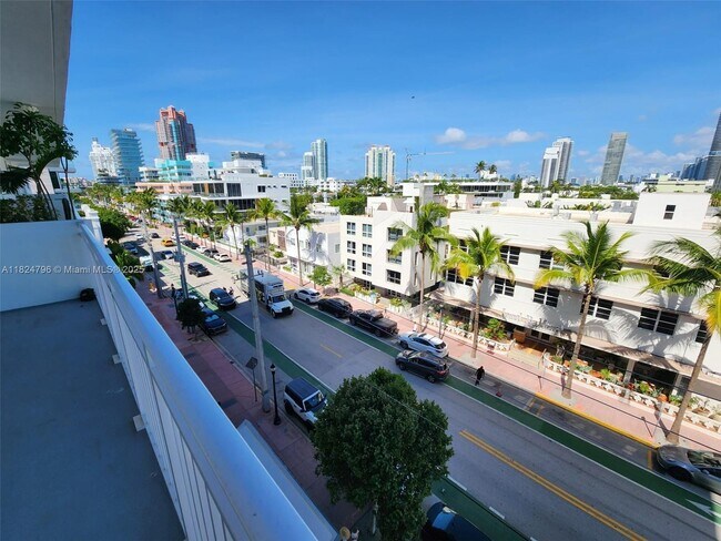 Building Photo - 345 Ocean Dr