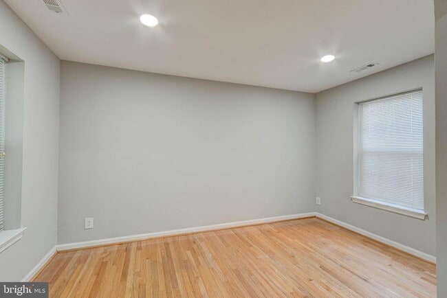 Building Photo - 3934 Chesterwood Dr