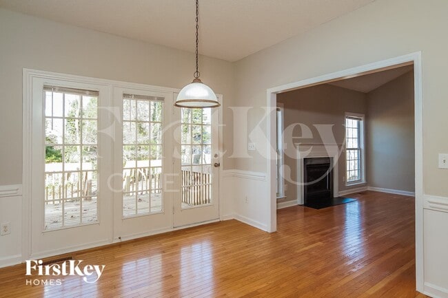 Building Photo - 3665 Oak Chase Dr