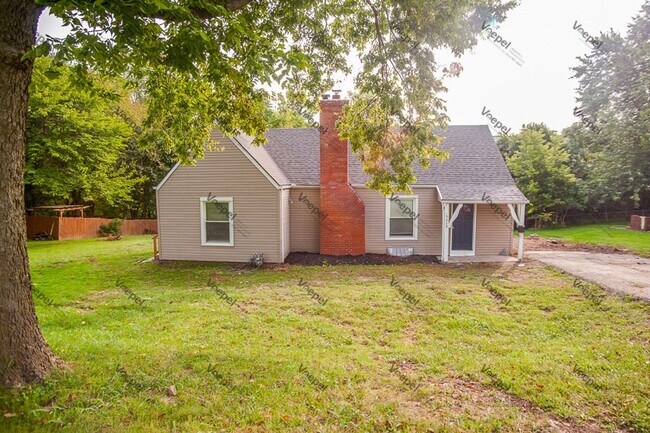 3 Bed, 2 Bath Rental Home Available in Nov... - 5213 N Cypress Ave