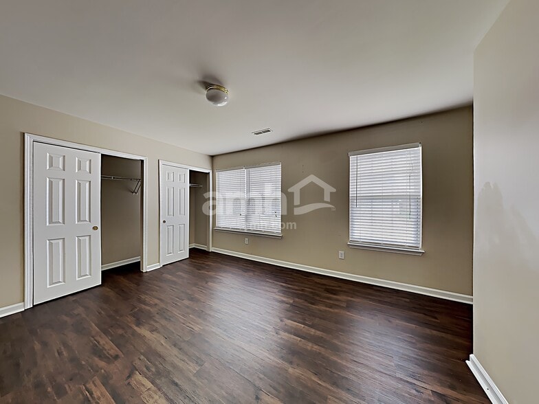 Building Photo - 1616 Harrison Way