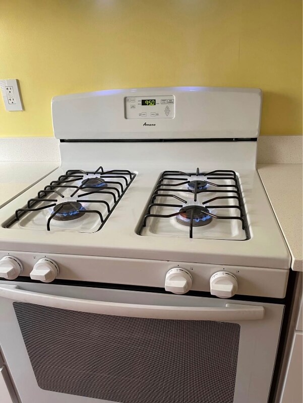 Building Photo - 512 Pine St