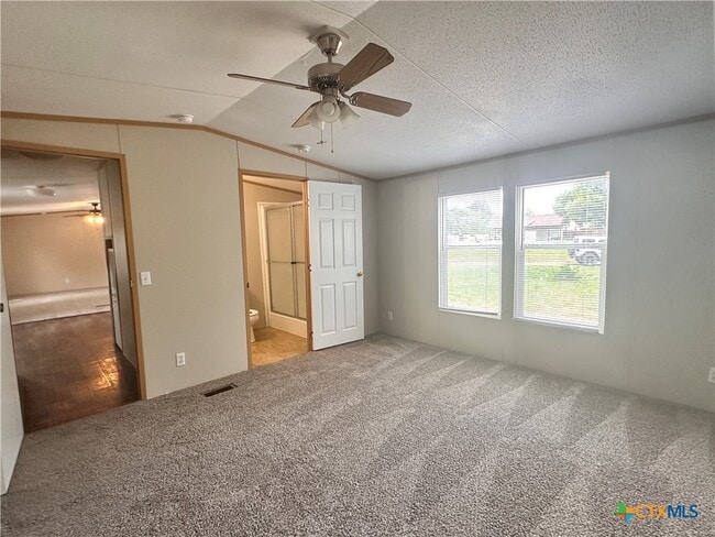 Building Photo - 208 Picasso Dr