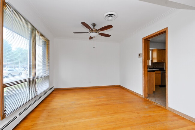 Building Photo - 6238 W 63rd St