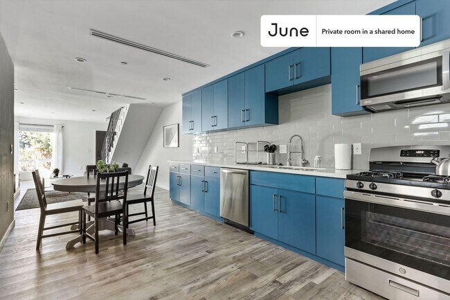 Building Photo - Room in Shared 5 bed/7 bath home