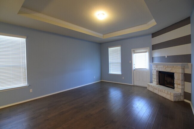 Building Photo - 3402 Claymore St